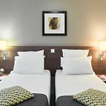 Aparthotel Zenitude Residences Village 3*