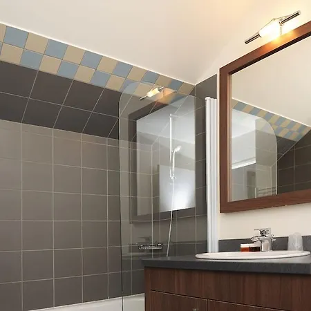 Ξενοδοχείο με διαμερίσματα Zenitude Residences Village 3*