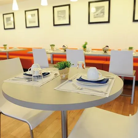 מלון דירות Zenitude Residences Village רואיסי-אן-פרנס