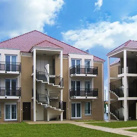 Ξενοδοχείο με διαμερίσματα Zenitude Residences Village