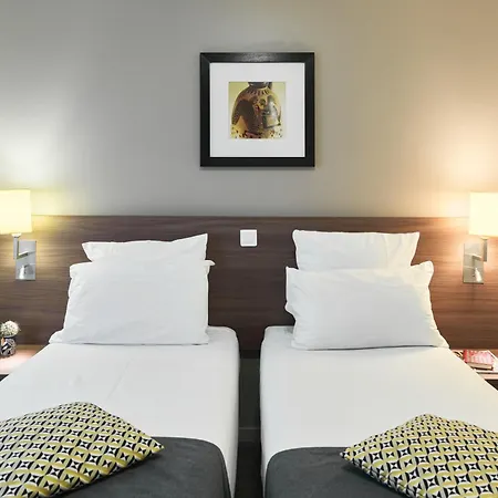Ξενοδοχείο με διαμερίσματα Zenitude Residences Village 3*