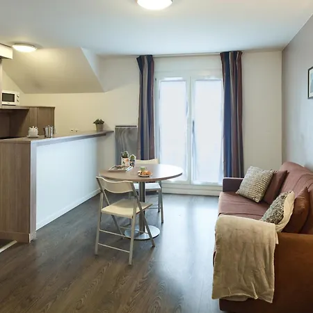 Ξενοδοχείο με διαμερίσματα Zenitude Residences Village Ρουασί-αν-Φρανς
