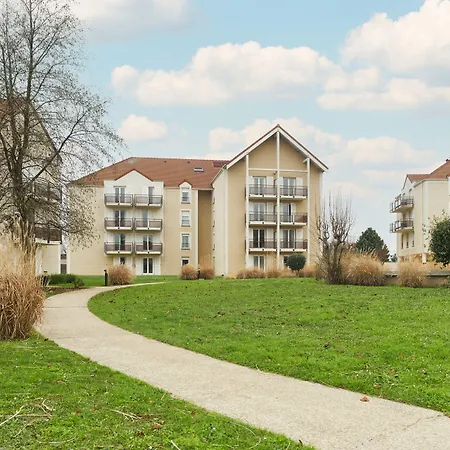 Zenitude Residences Village Apart Otel Roissy-en-France