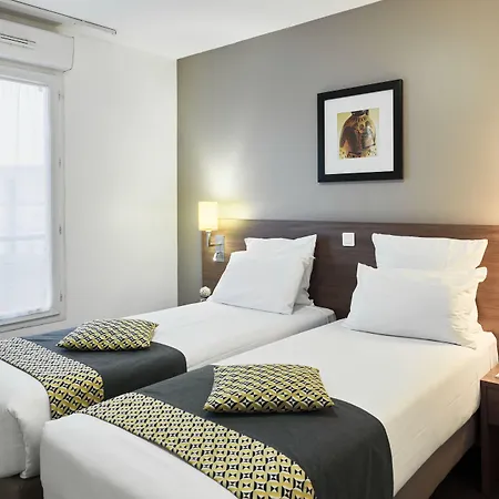 מלון דירות Zenitude Residences Village 3*