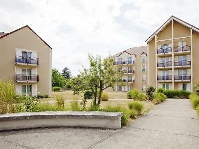 Ξενοδοχείο με διαμερίσματα Zenitude Residences Village 3*