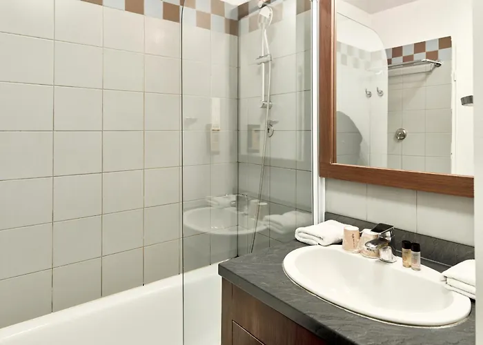 公寓式酒店 Zenitude Residences Village 鲁瓦西昂法兰西