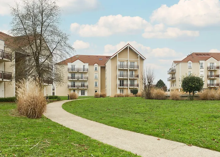 Zenitude Residences Village Aparthotel Roissy-en-France