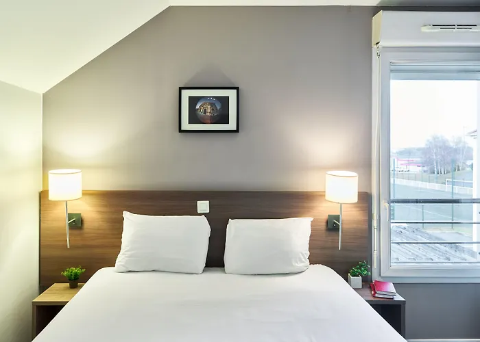 Aparthotel Zenitude Residences Village 3*