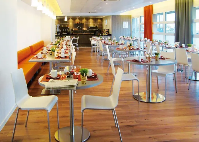 Aparthotel Zenitude Residences Village 3*