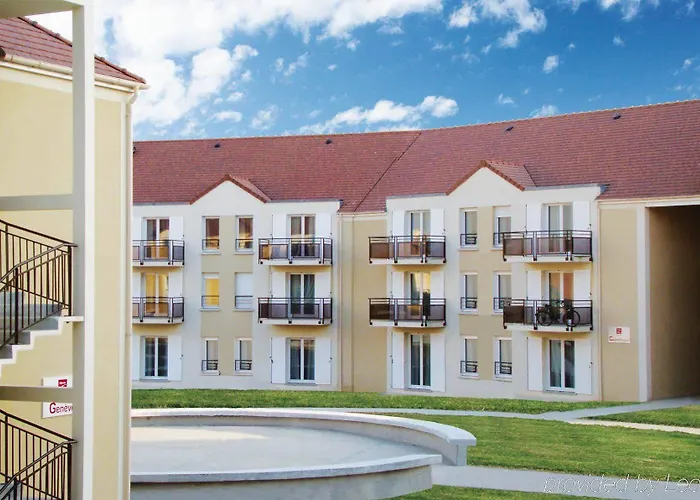 公寓式酒店 Zenitude Residences Village