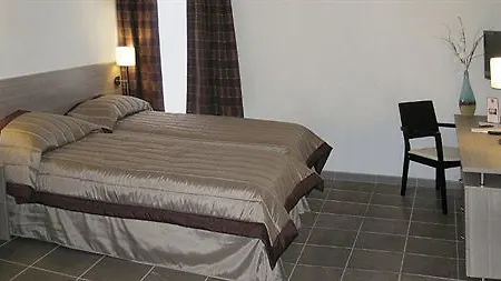 Zenitude Residences Village Apart-hotel Roissy-en-France